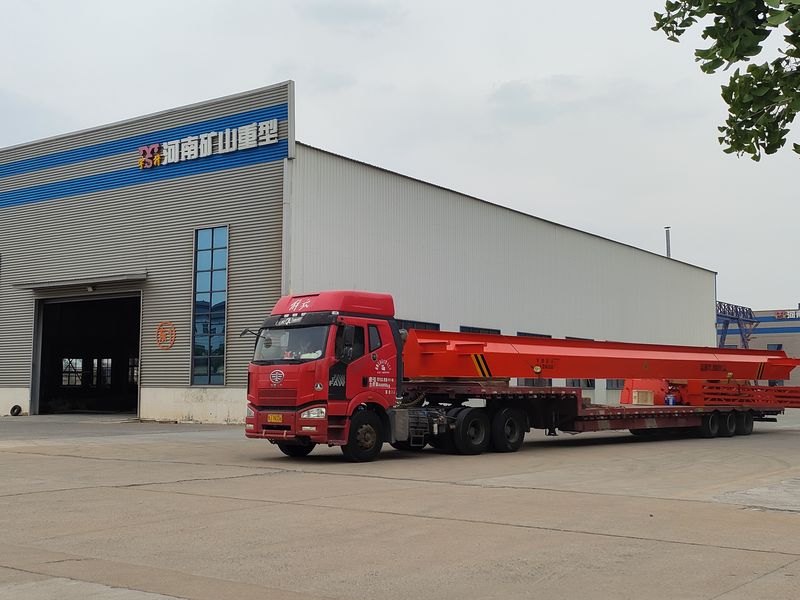 電動(dòng)葫蘆門式起重機(jī) MHxh10t—20m 制作完成，發(fā)往新疆交付客戶使用。